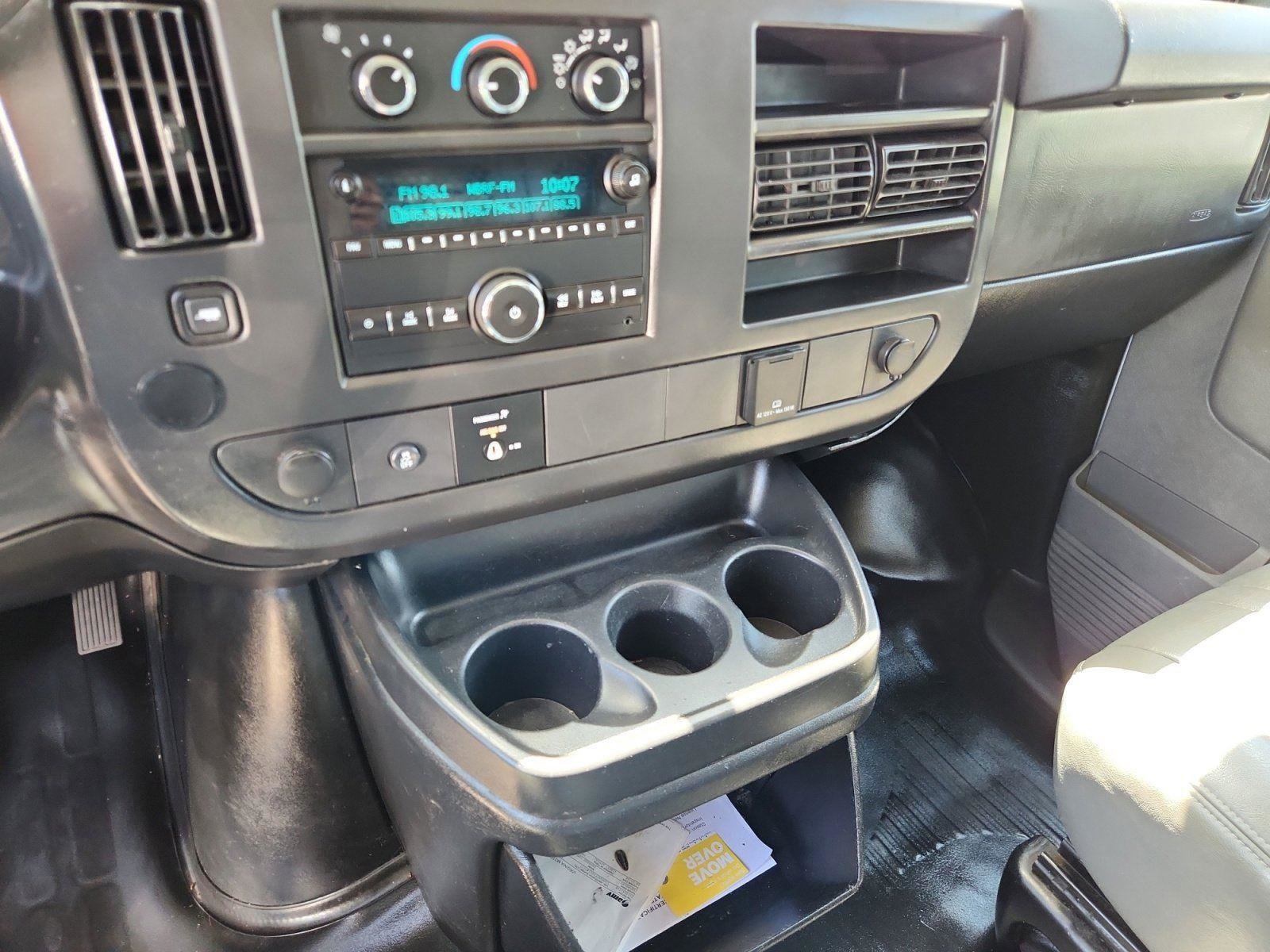 Used 2016 Chevrolet Express 2500 RWD image 26
