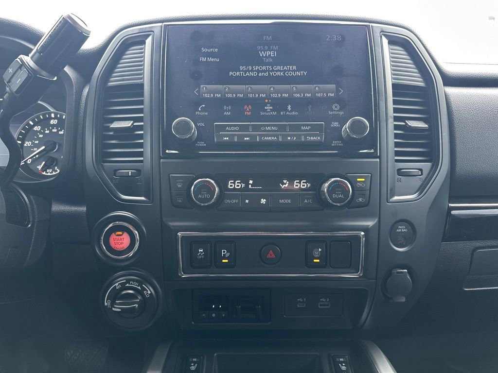 Used 2022 Nissan Titan SV w/ SV Convenience Package image 24