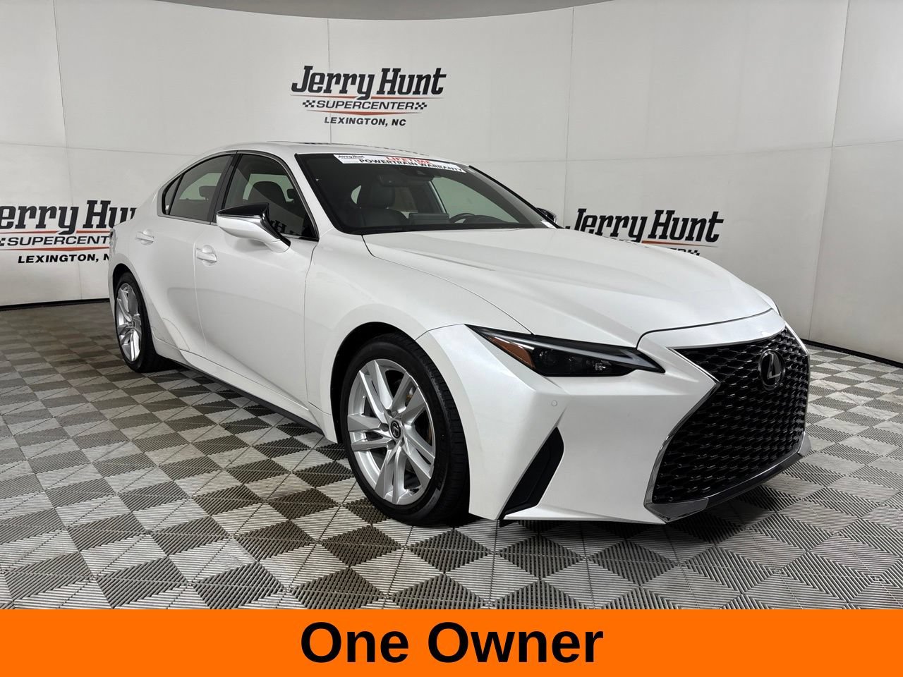 Used 2024 Lexus IS 300 w/ Comfort Package RWD image 4