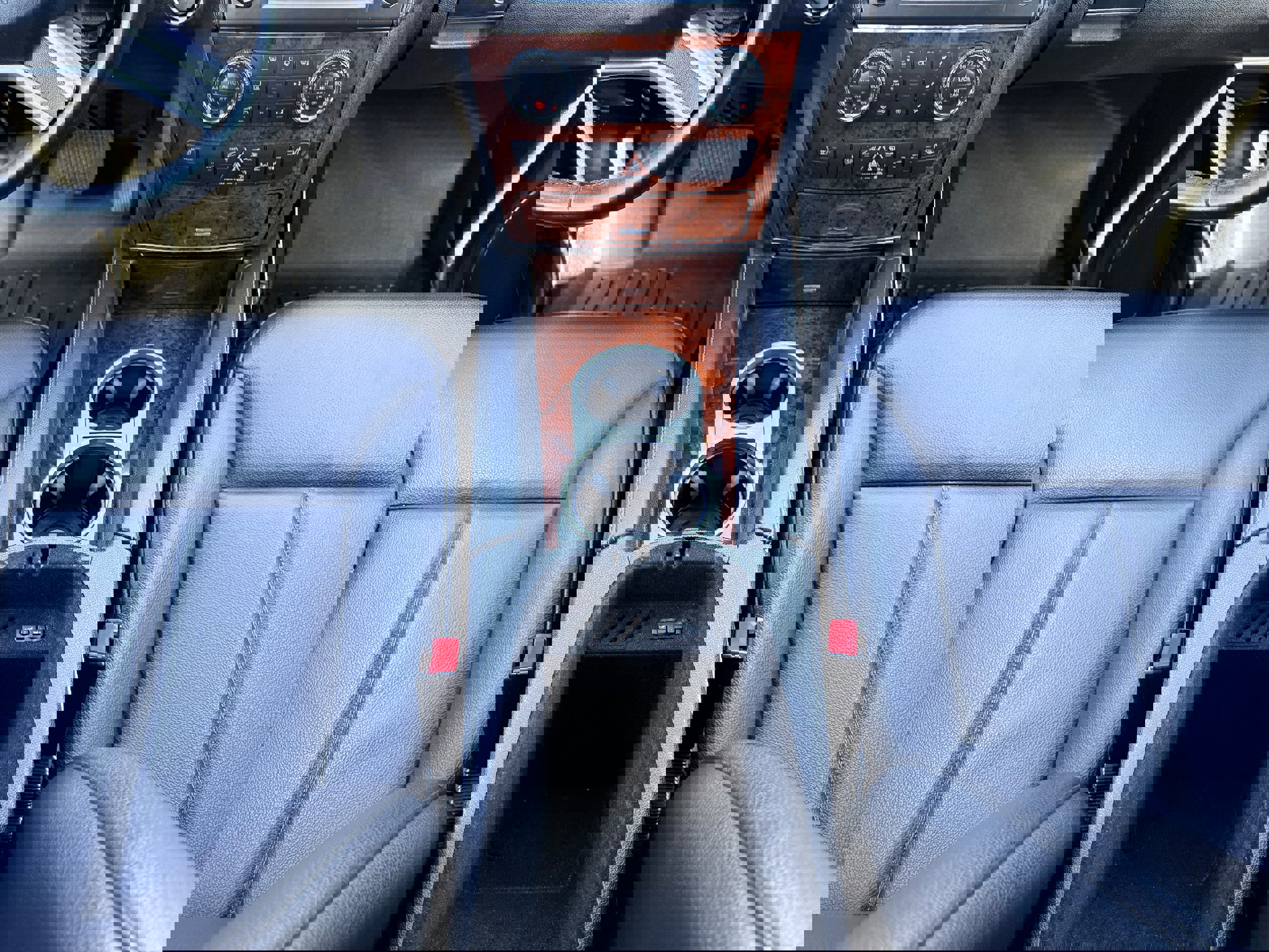 Used 2011 Mercedes-Benz GL 450 4matic image 21