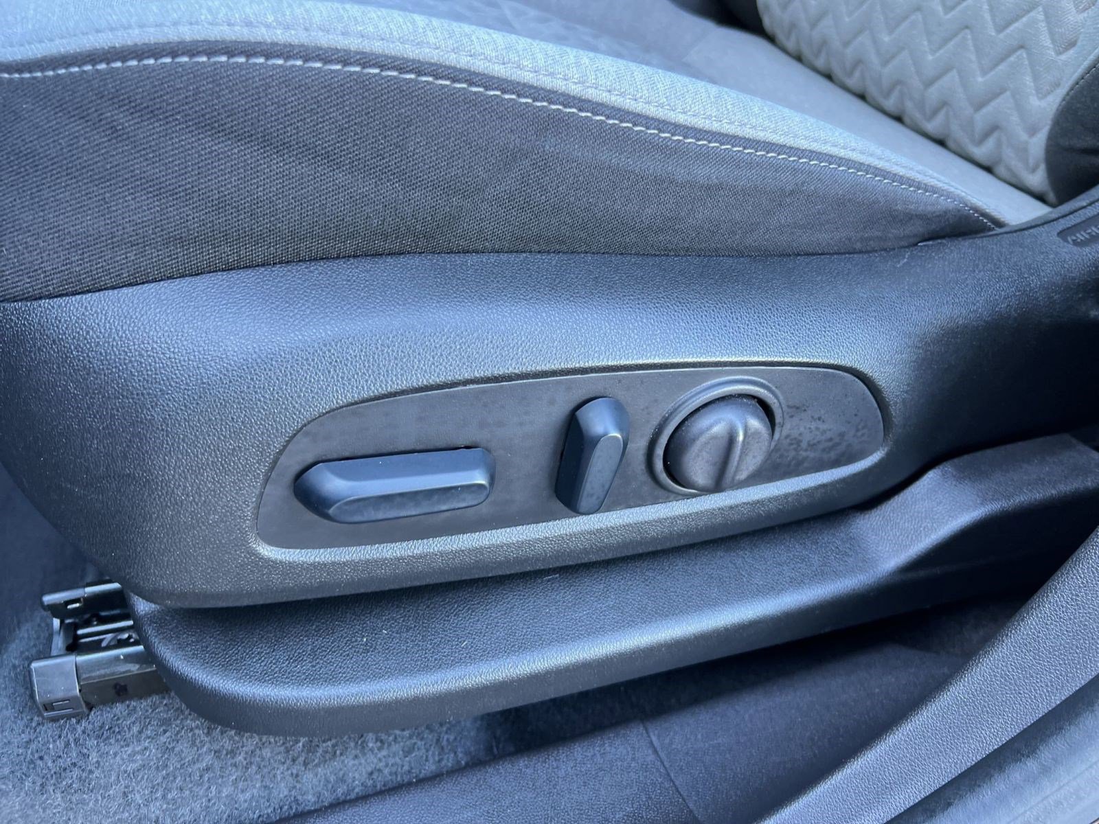 Certified 2024 Chevrolet Equinox LS w/ LS Convenience Package image 14