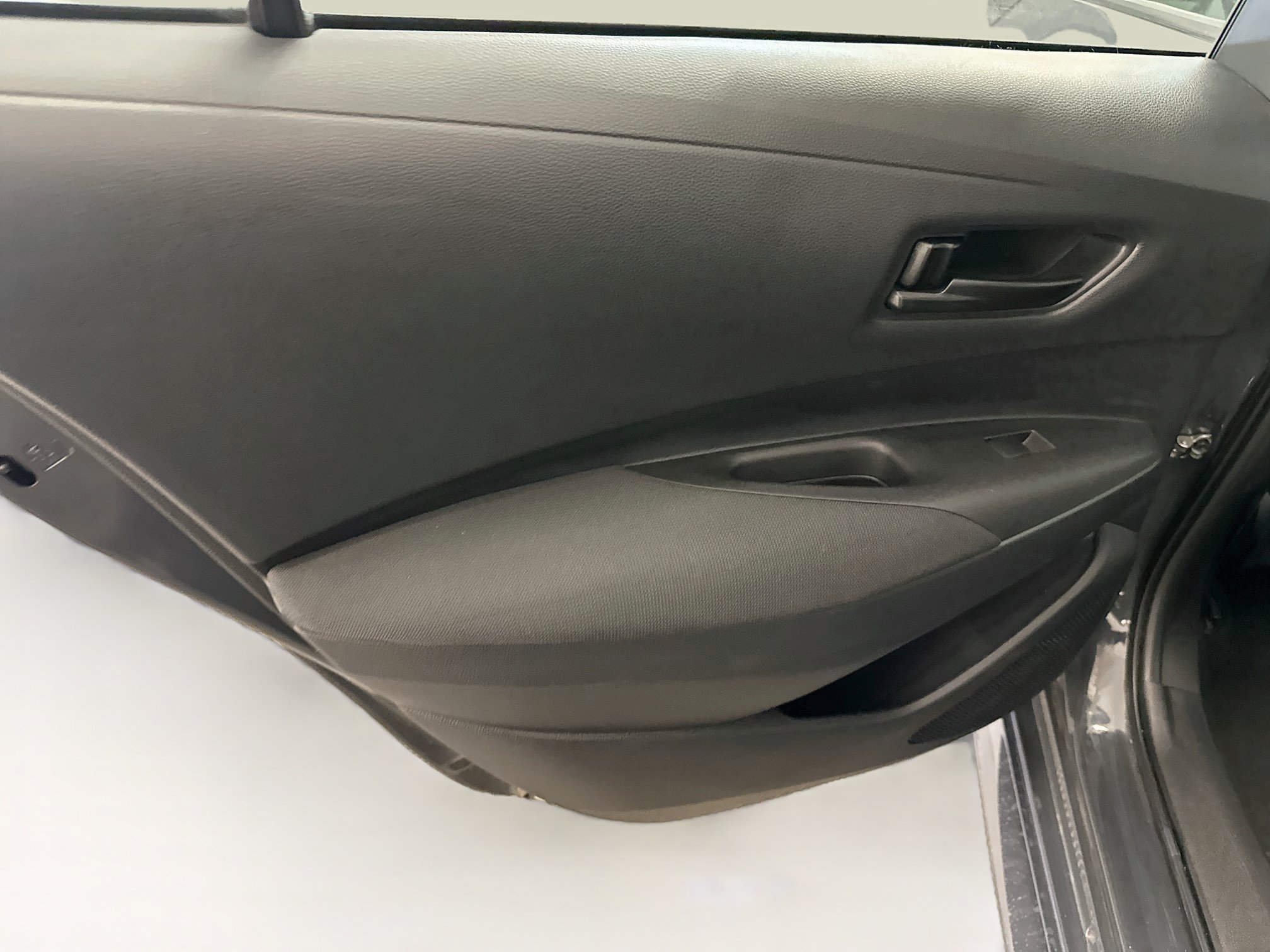 Used 2025 Toyota Corolla LE FWD image 27