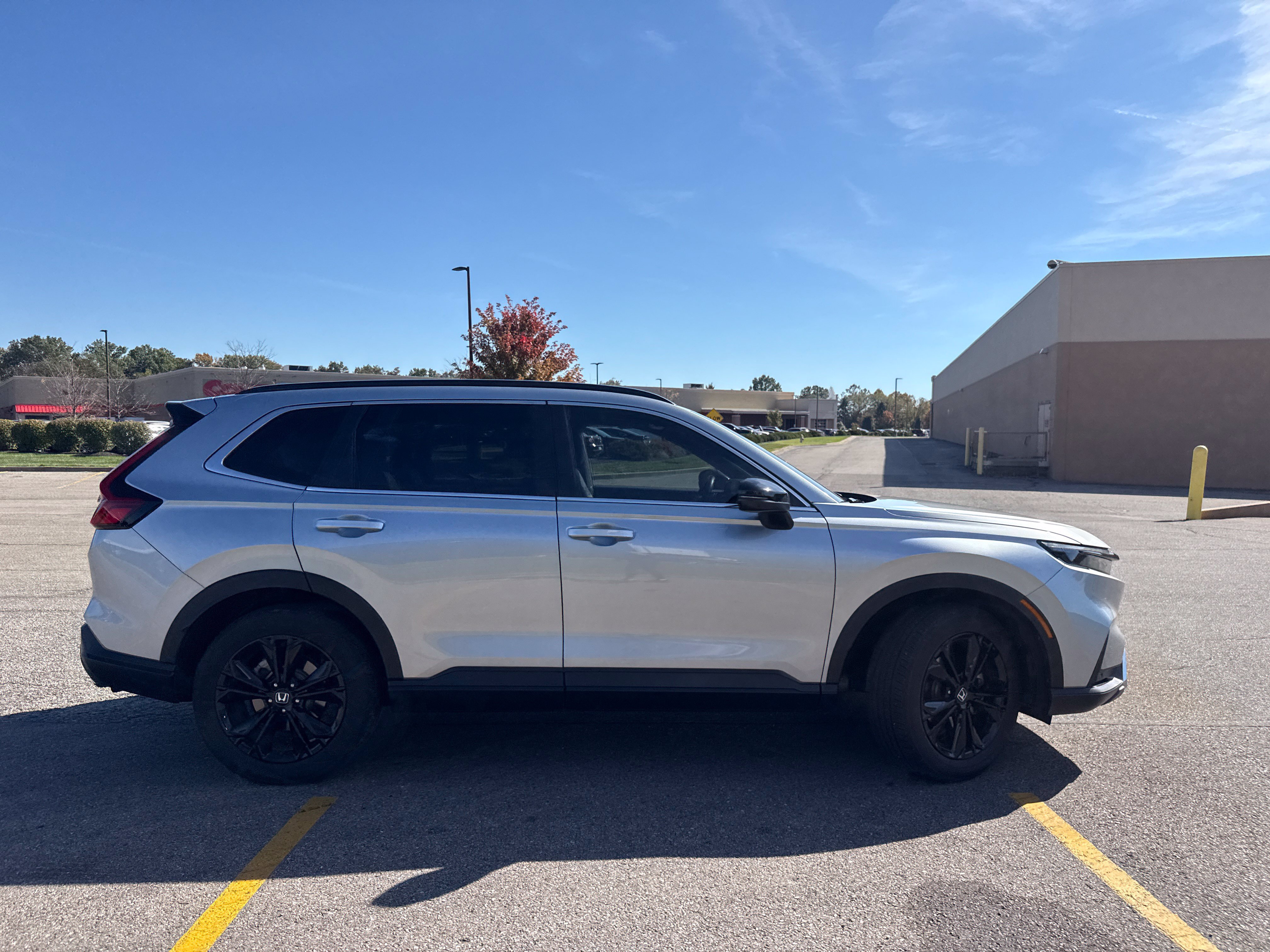 Used 2025 Honda CR-V Sport Touring image 28