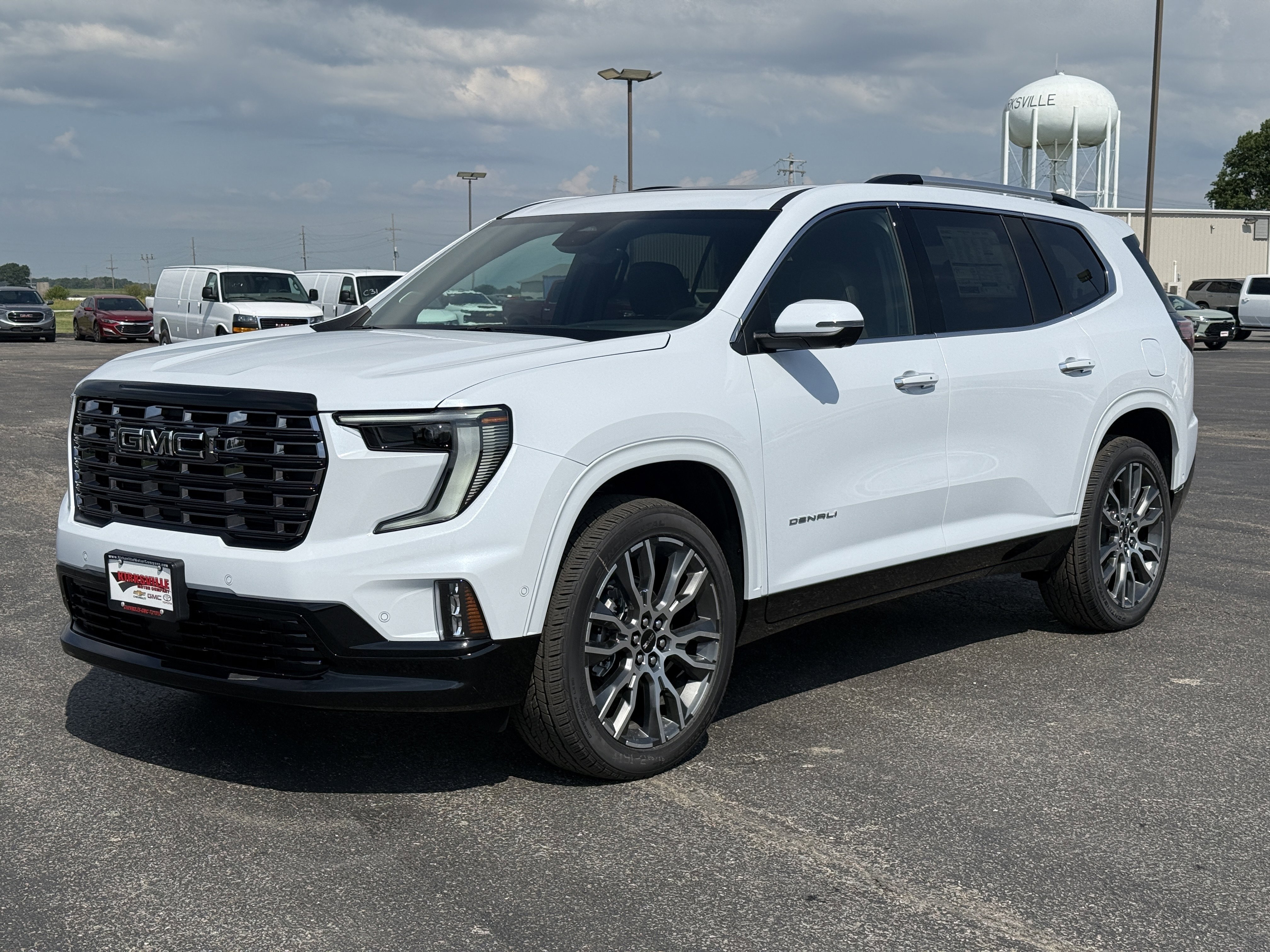New 2026 GMC Acadia Denali Ultimate w/ LPO, Floor Liner Package AWD/4WD image 8