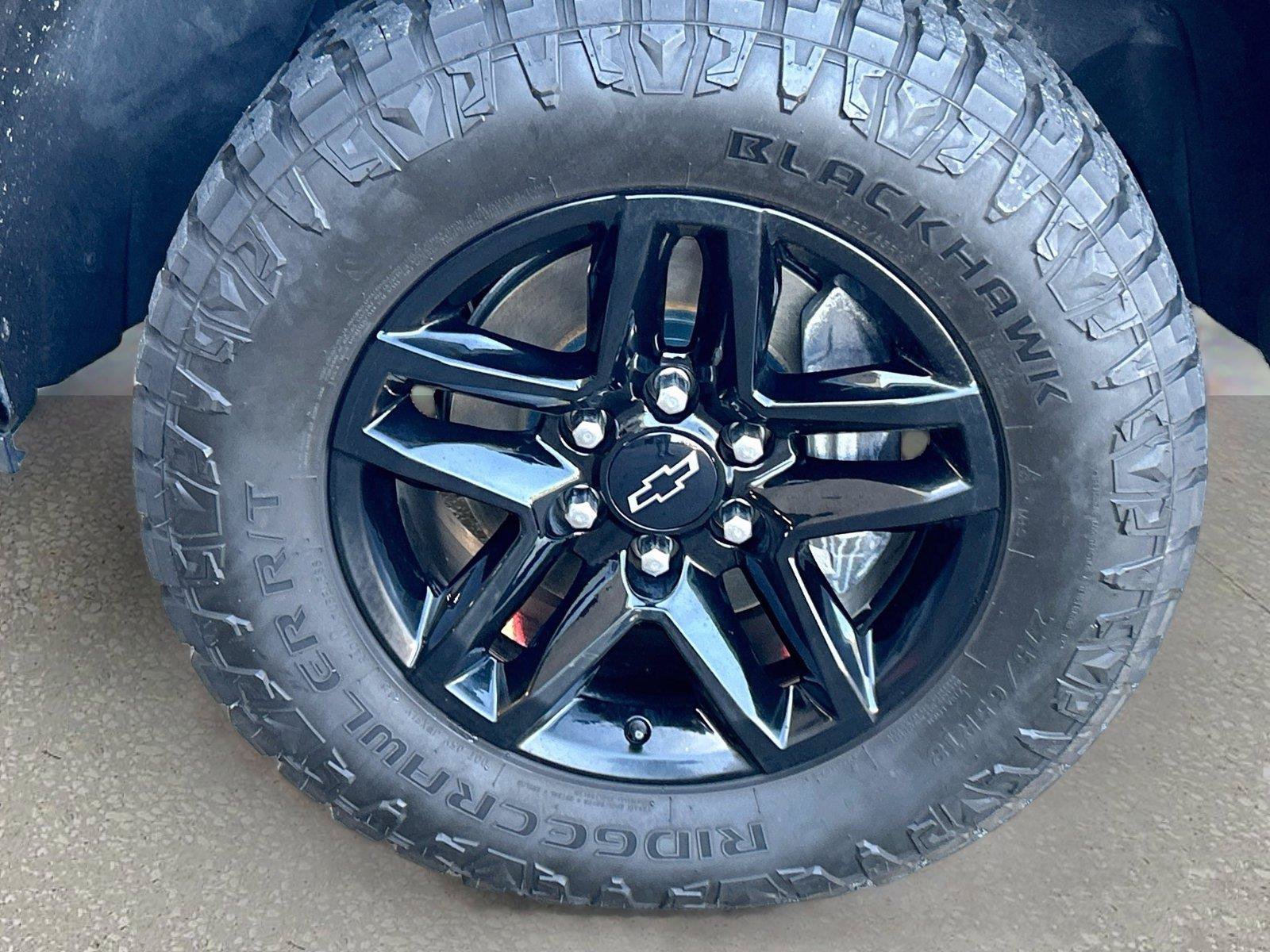 Used 2024 Chevrolet Silverado 1500 LT Trail Boss w/ Convenience Package II AWD/4WD image 41