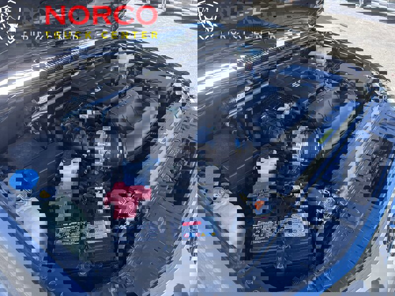 Used 2021 Nissan Frontier SV image 27