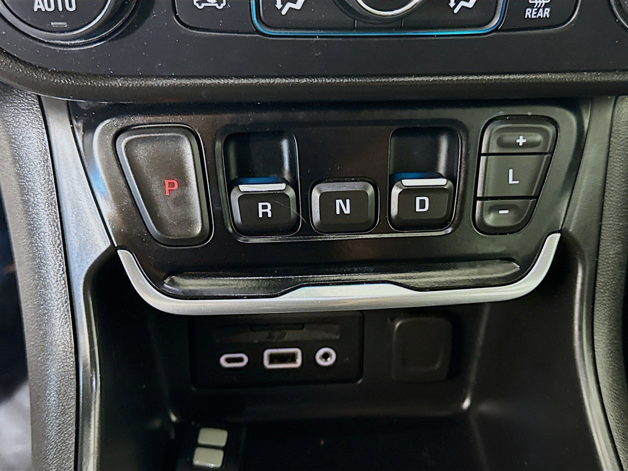 Used 2021 GMC Terrain SLE w/ Driver Convenience Package image 20