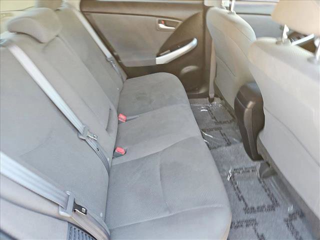 Used 2015 Toyota Prius Three FWD image 25