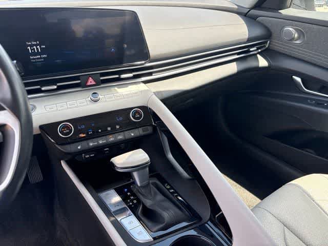 Used 2024 Hyundai Elantra Limited FWD image 20