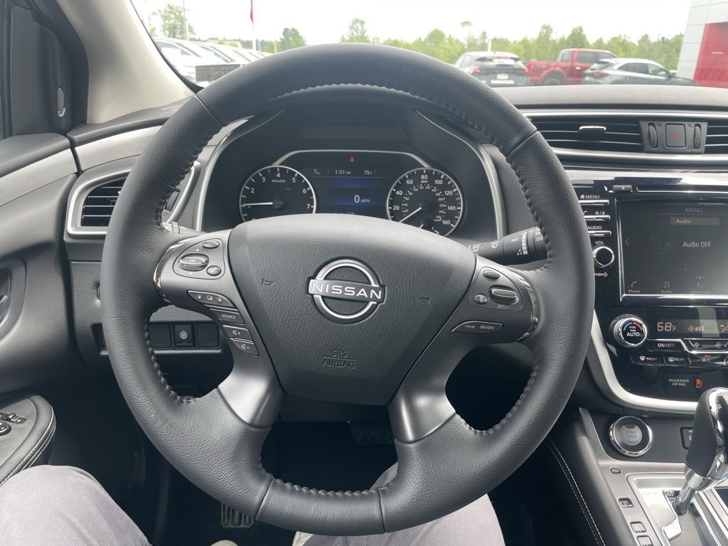 Certified 2024 Nissan Murano SV w/ SV Midnight Edition Package image 13