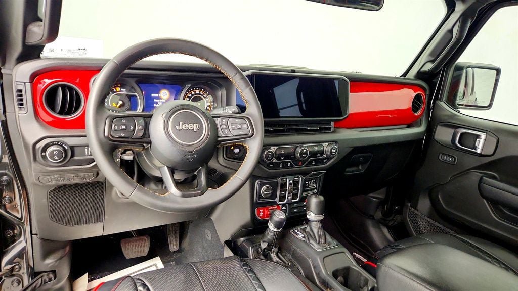 Used 2024 Jeep Gladiator Sport AWD/4WD image 12