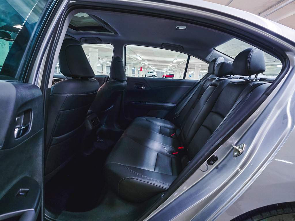 Used 2017 Honda Accord EX-L image 19