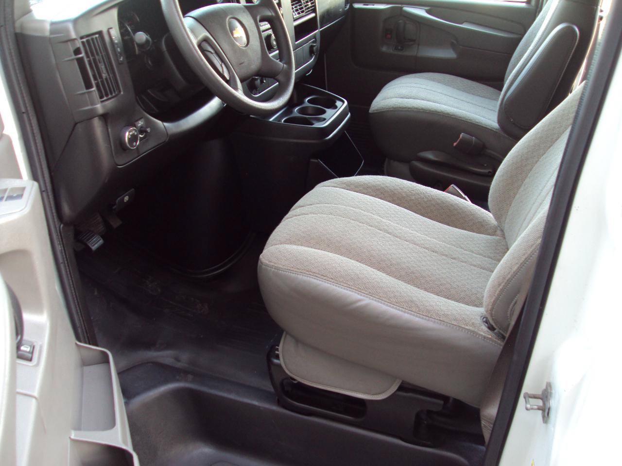 Used 2013 Chevrolet Express 1500 LS AWD/4WD image 17