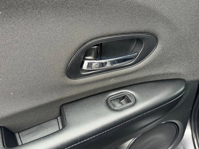 Used 2020 Honda HR-V Sport image 16