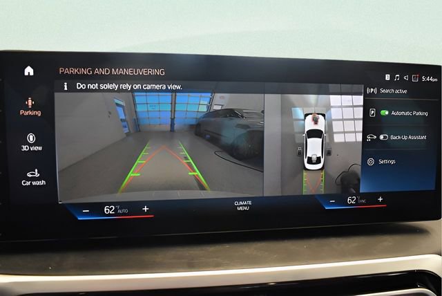 Used 2023 BMW 330i xDrive Sedan w/ Premium Package AWD/4WD image 28