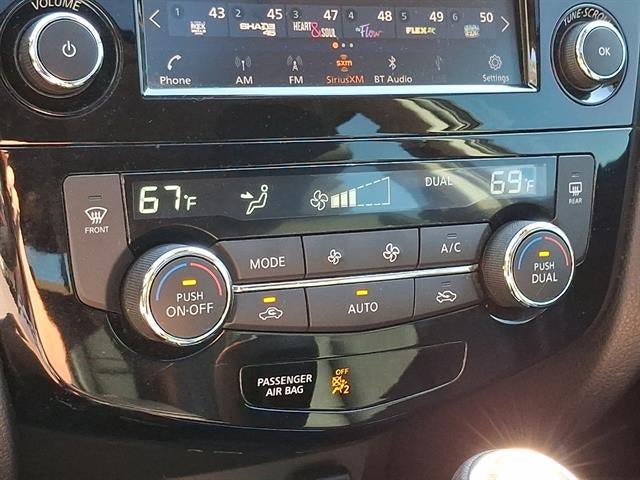 Certified 2021 Nissan Rogue Sport SL w/ Premium Package AWD/4WD image 16