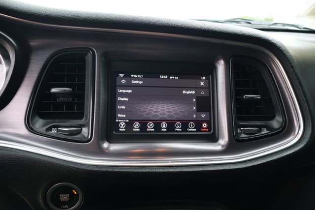 Used 2018 Dodge Challenger SXT RWD image 10