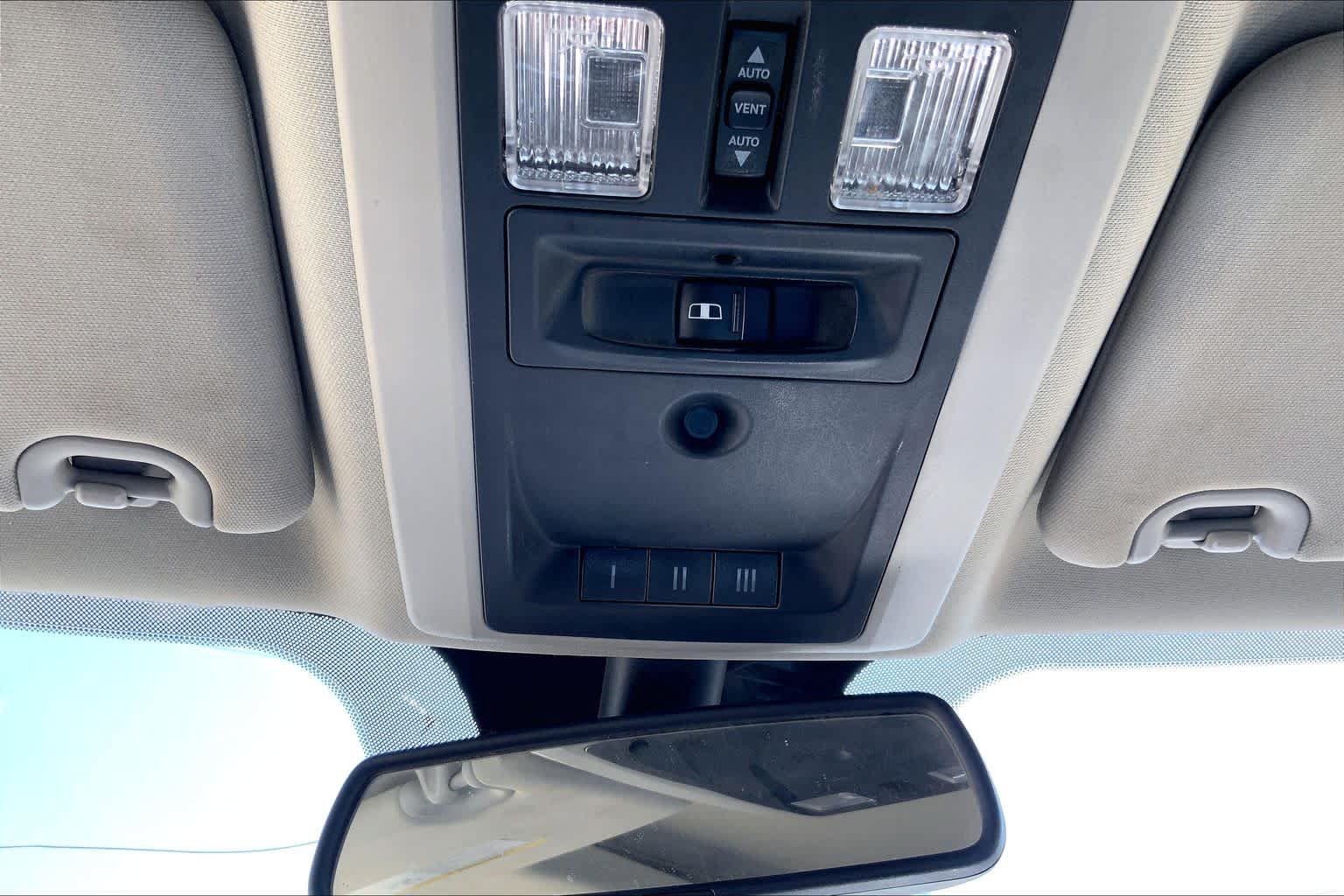 Used 2014 RAM 2500 Laramie w/ Convenience Group AWD/4WD image 34