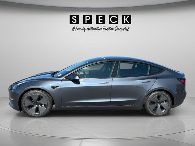 Used 2021 Tesla Model 3 Standard Range Plus RWD image 2