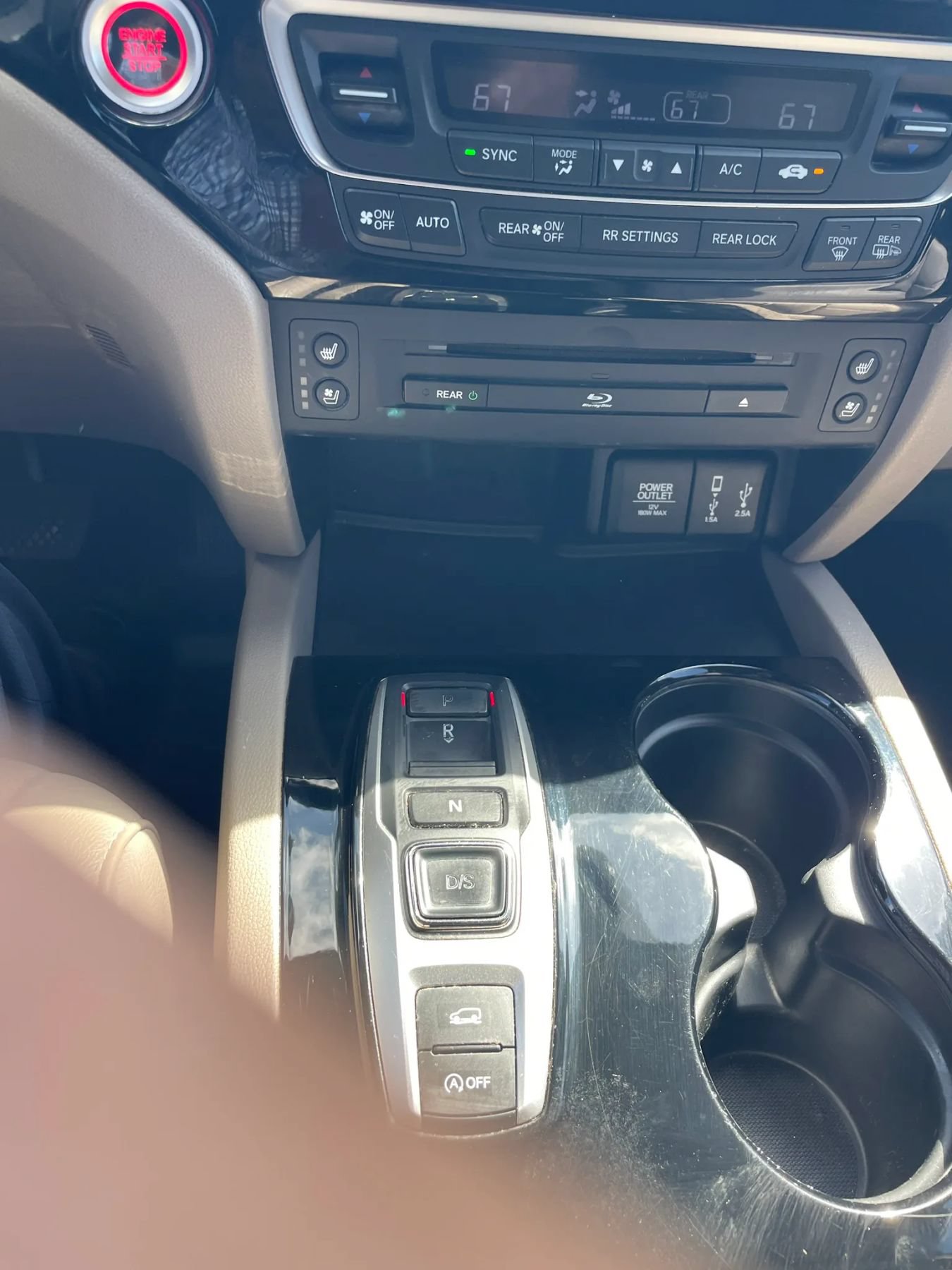 Used 2017 Honda Pilot Elite image 30