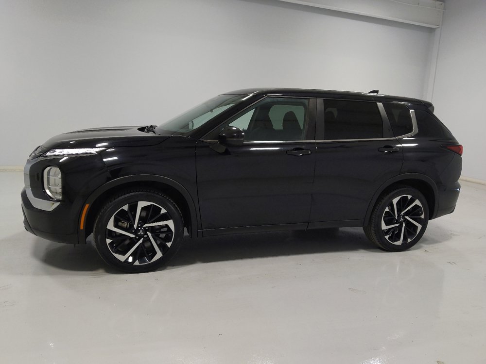 Used 2022 Mitsubishi Outlander ES AWD/4WD image 2