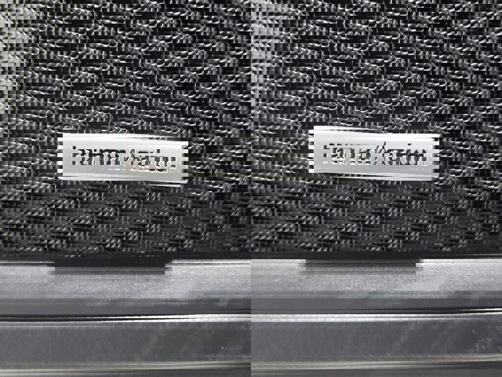 Used 2025 Subaru Outback Limited image 25