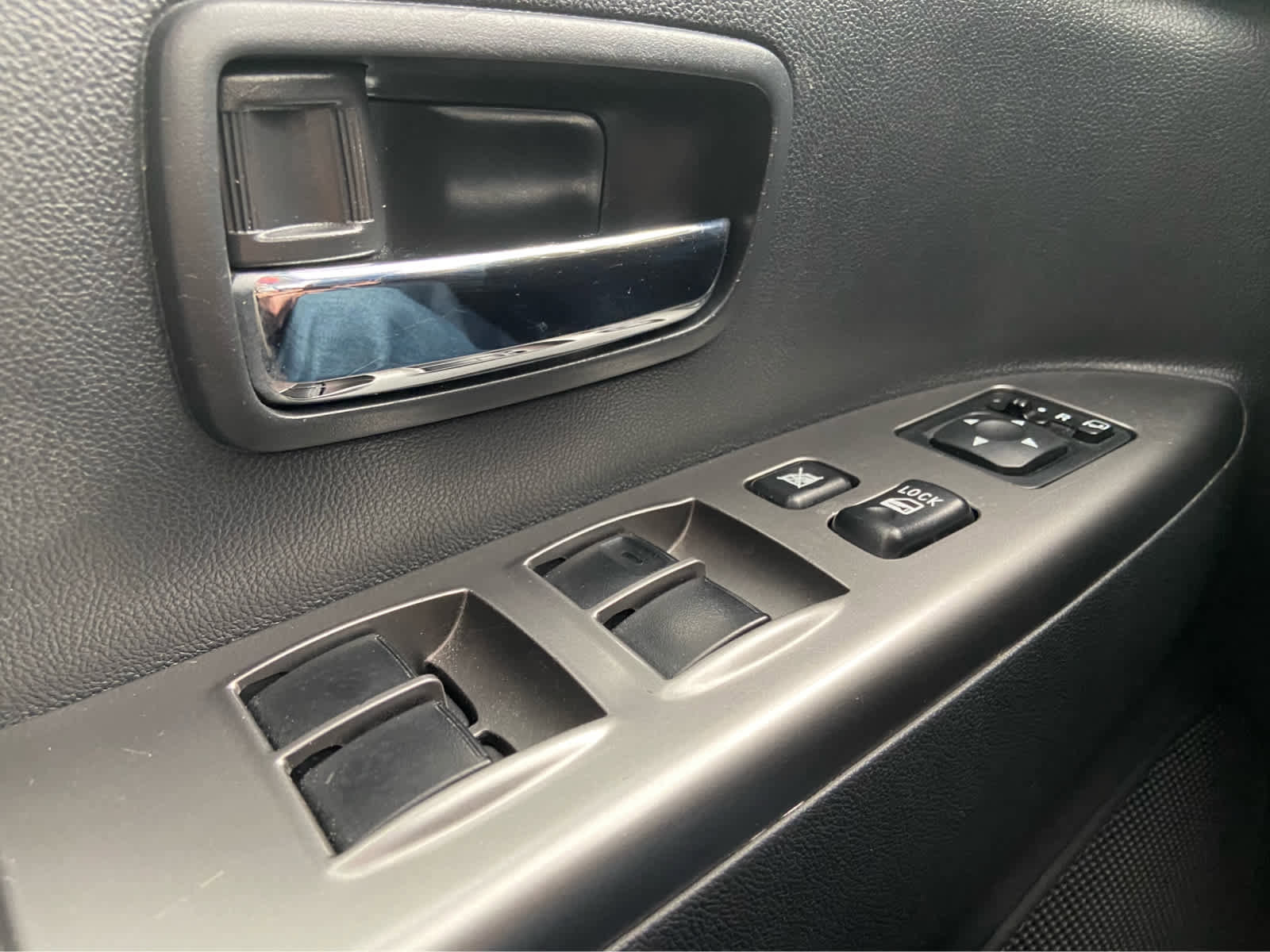 Used 2024 Mitsubishi Outlander Sport SE image 30