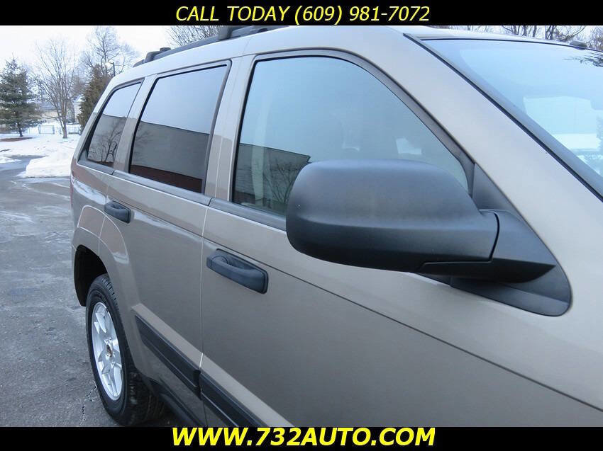 Used 2006 Jeep Grand Cherokee Laredo AWD/4WD image 26