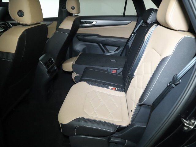 Used 2025 Volkswagen Atlas Cross Sport SE AWD/4WD image 14