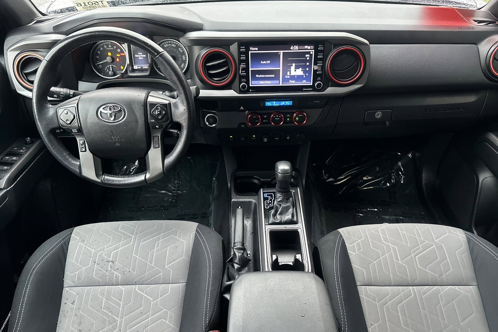 Used 2021 Toyota Tacoma TRD Sport w/ Technology Package image 16