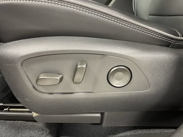 Certified 2025 Chevrolet Silverado EV LT AWD/4WD image 12