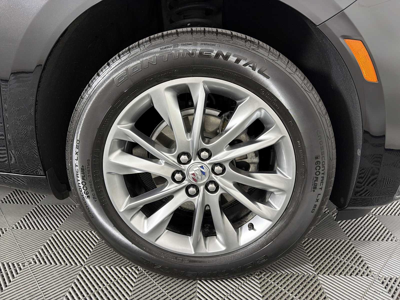 Certified 2023 Buick Enclave Avenir FWD image 10