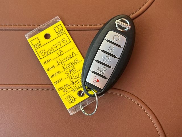 Used 2018 Nissan Rogue SL w/ Premium Package image 27