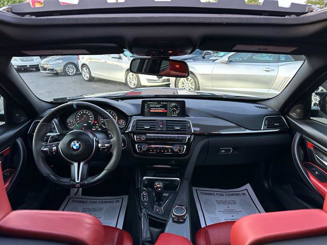 Used 2017 BMW M3 RWD image 21