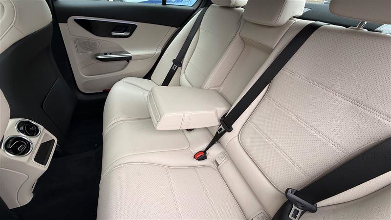 Used 2024 Mercedes-Benz C 300 Sedan image 18