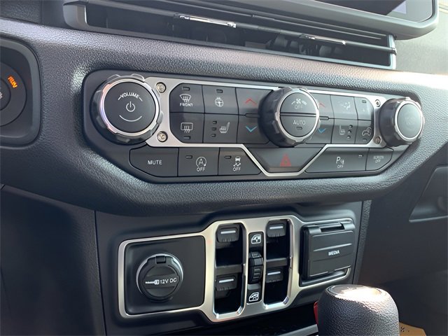 New 2025 Jeep Wrangler Sport S image 26