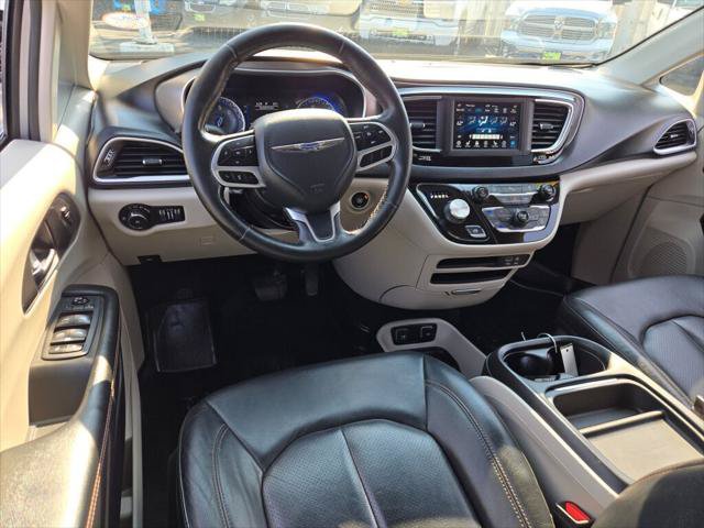 Certified 2020 Chrysler Pacifica Touring-L FWD image 22