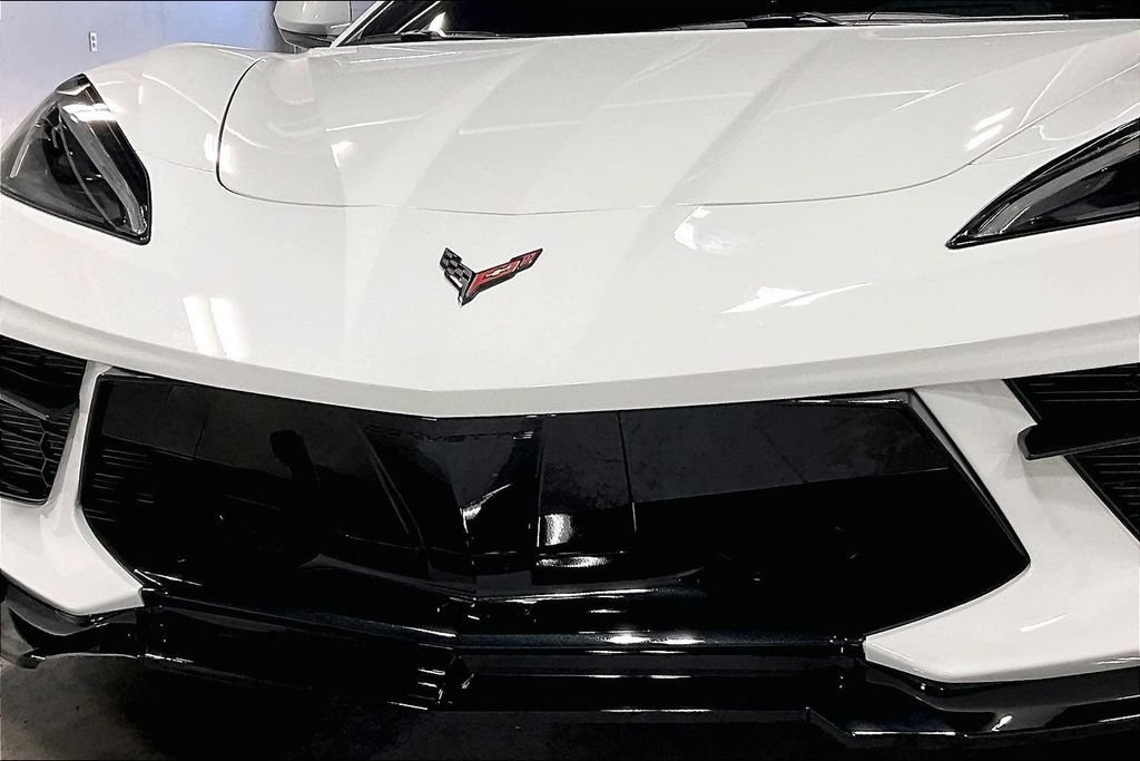 Used 2025 Chevrolet Corvette Stingray Coupe w/ 1LT RWD image 31