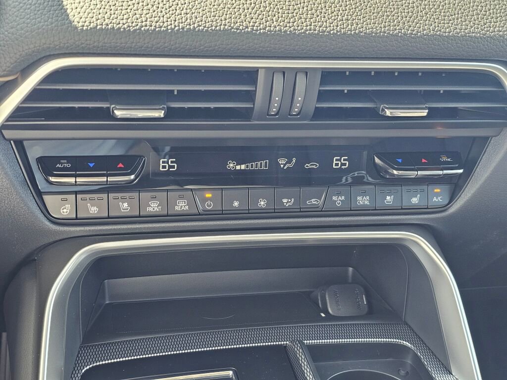 New 2026 MAZDA CX-90 Plug-In Hybrid w/ Preferred image 16