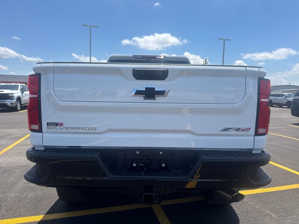 New 2026 Chevrolet Silverado 2500 ZR2 AWD/4WD image 5