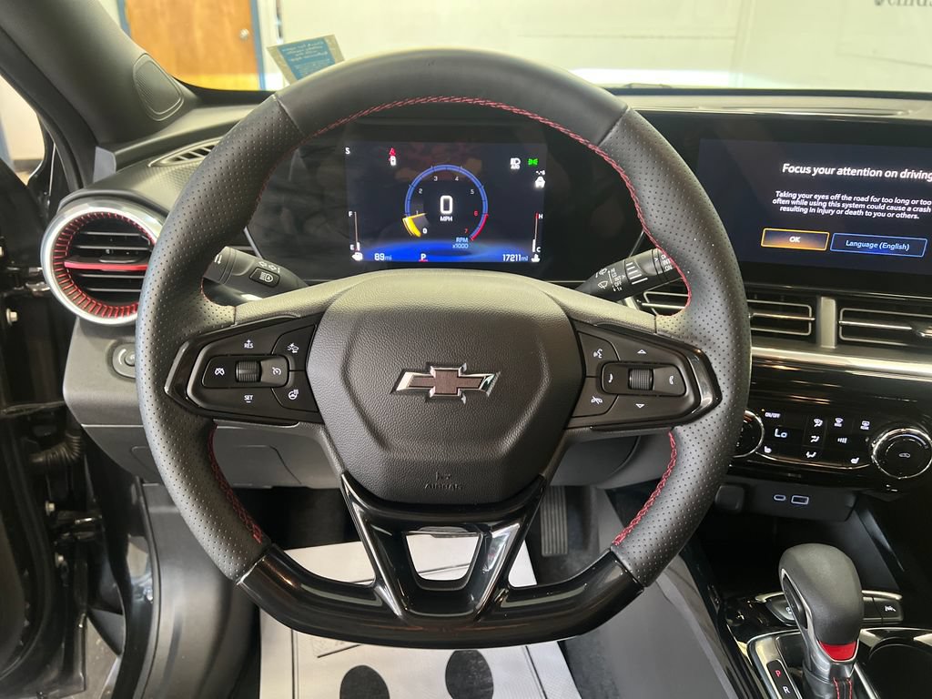 Used 2024 Chevrolet Trax RS w/ Driver Confidence Package FWD image 20