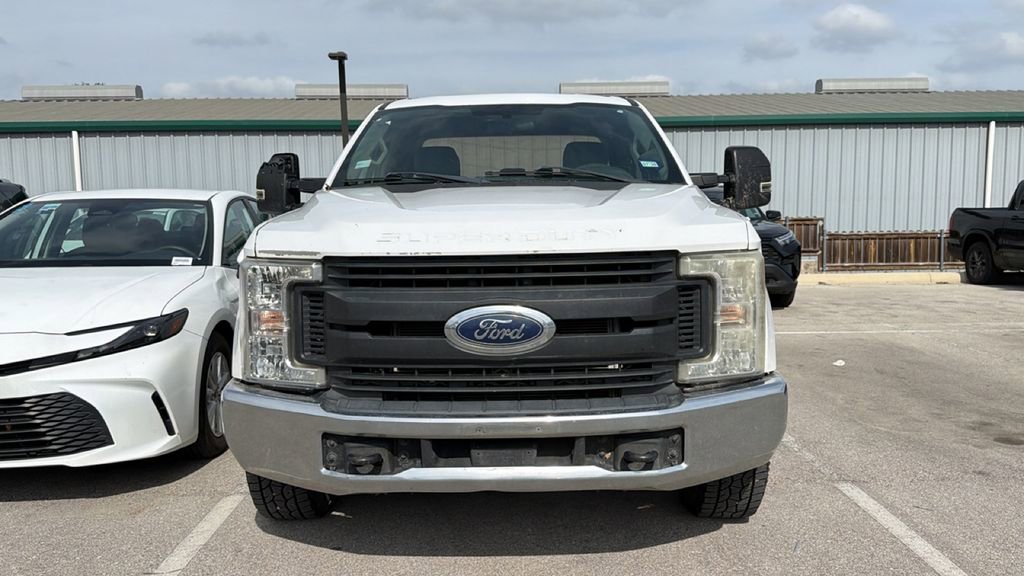 Used 2017 Ford F250 XL w/ Power Equipment Group RWD image 2