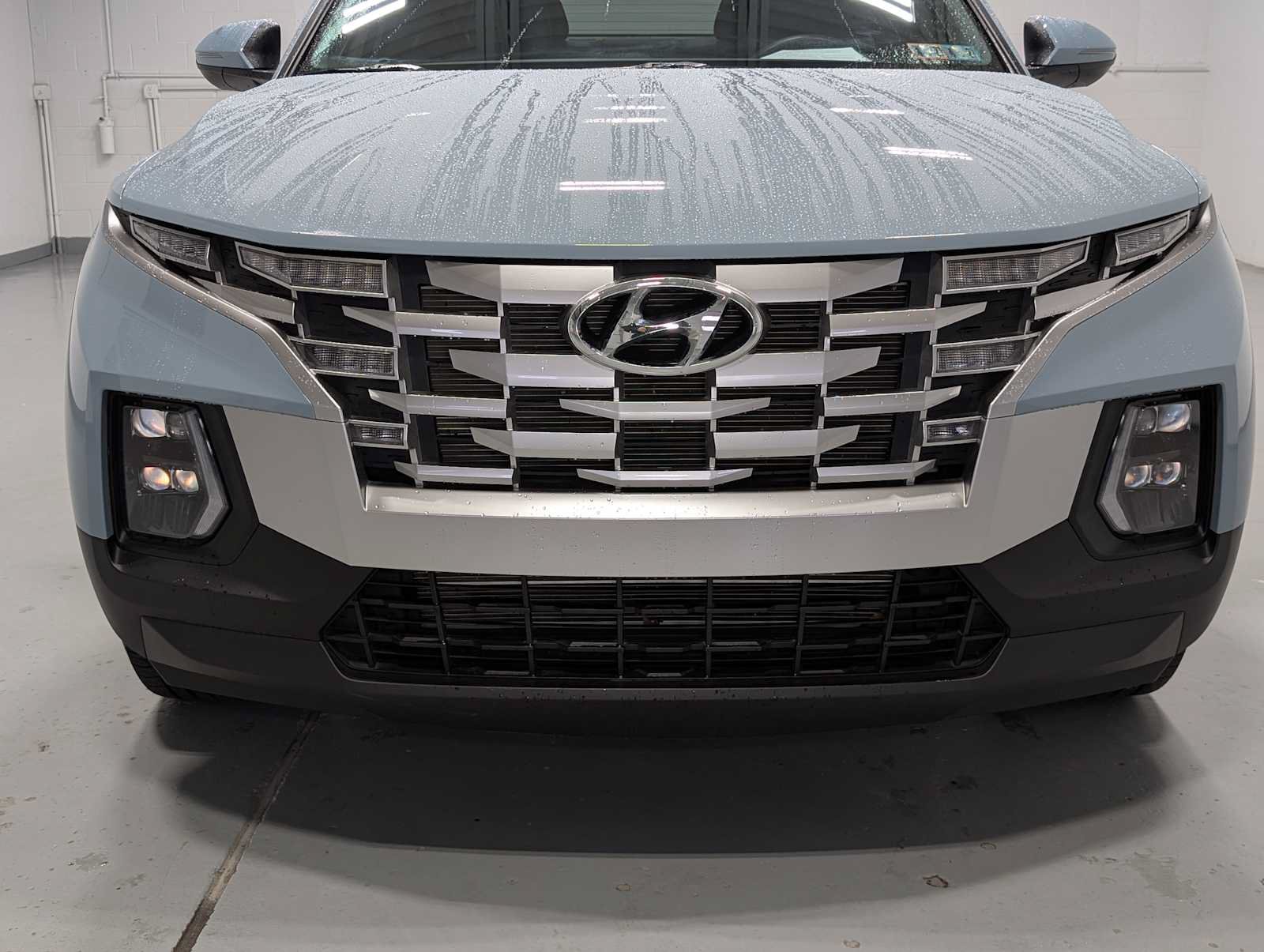 Used 2024 Hyundai Santa Cruz SEL AWD/4WD image 2