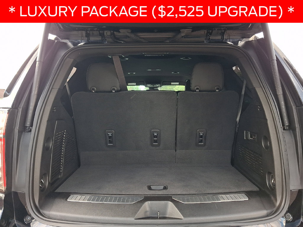 Used 2023 Chevrolet Tahoe Z71 w/ Luxury Package AWD/4WD image 26