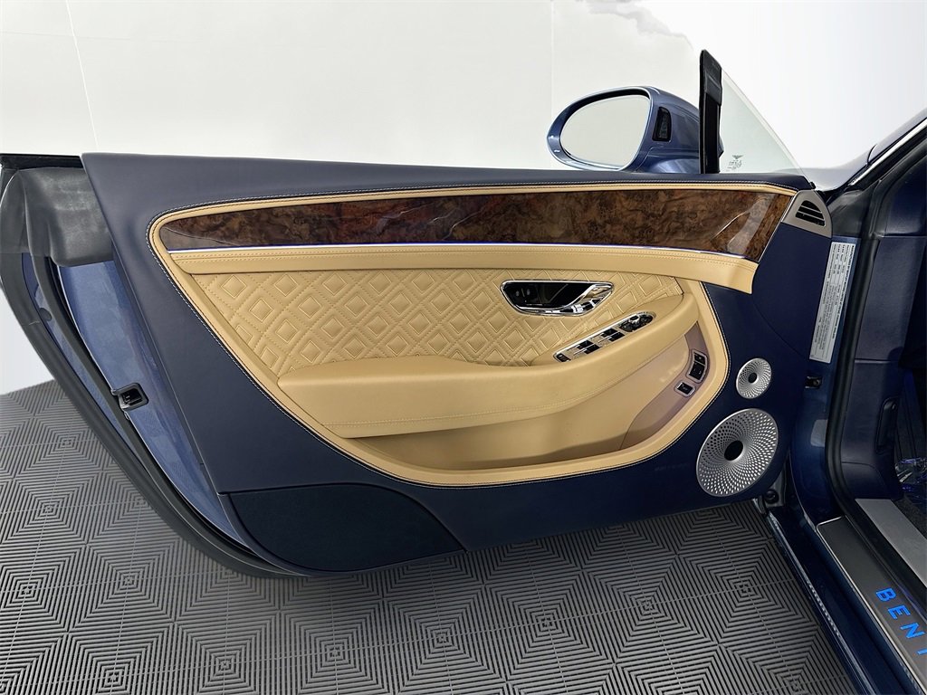 Used 2022 Bentley Continental GT image 18