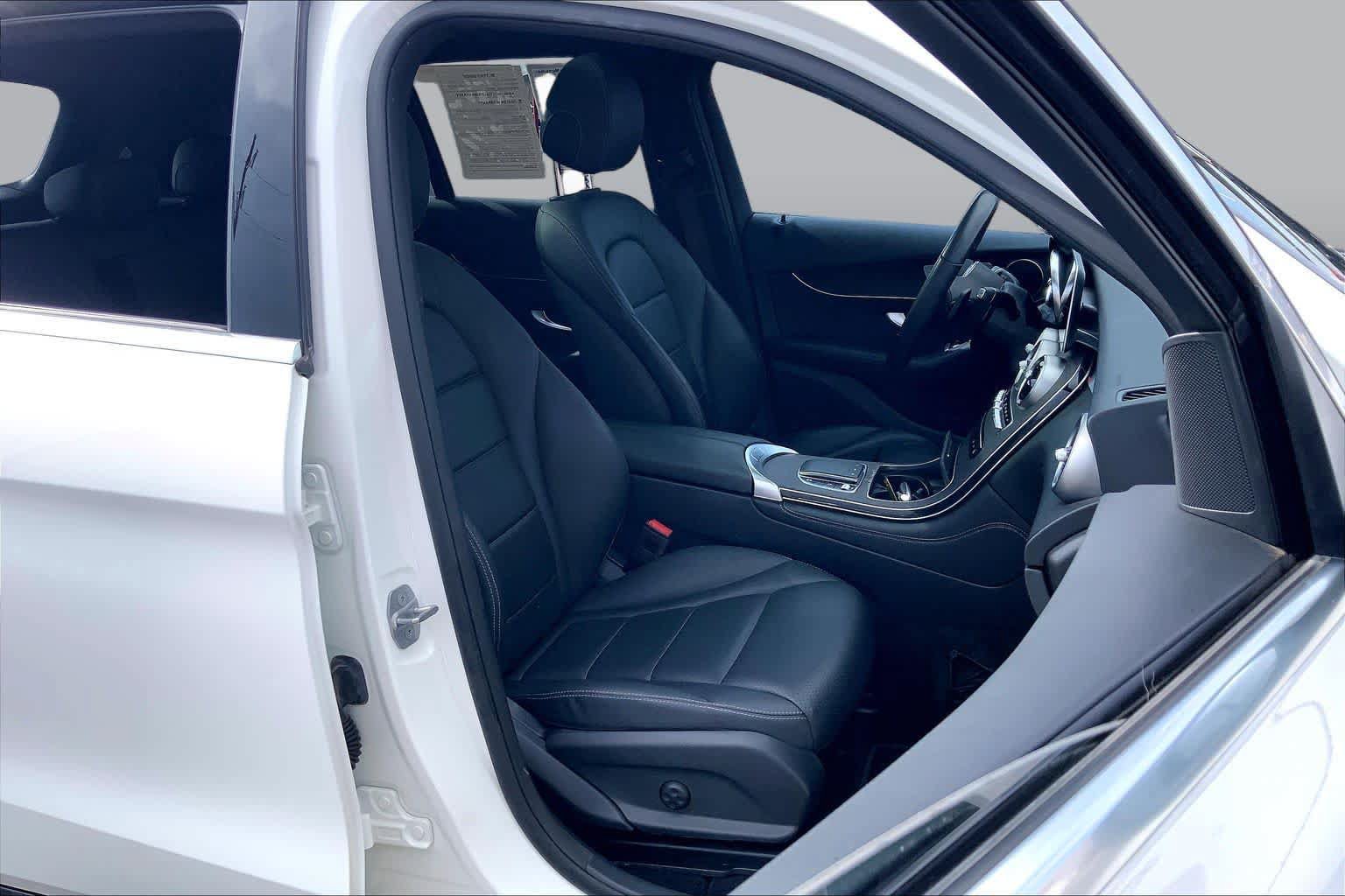 Used 2020 Mercedes-Benz GLC 300 image 9