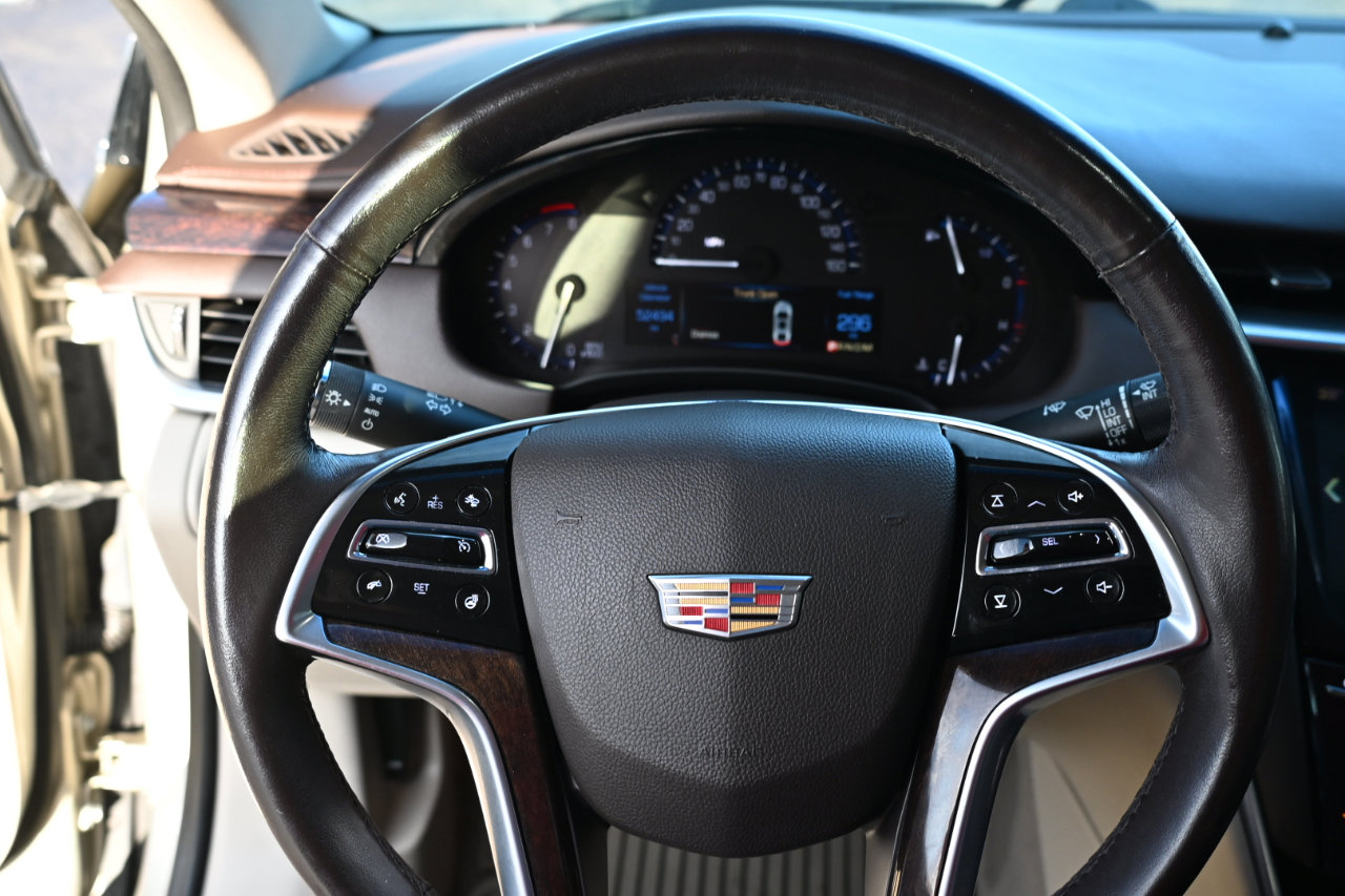Used 2016 Cadillac XTS Luxury w/ Driver Awareness Package image 16