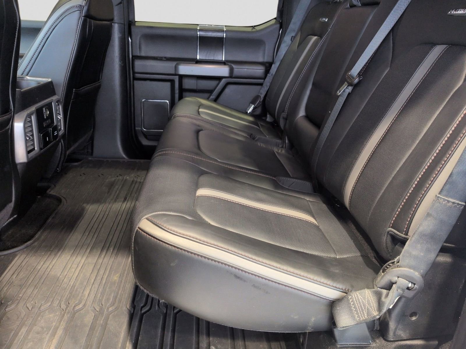 Certified 2018 Ford F150 Platinum w/ Technology Package image 44