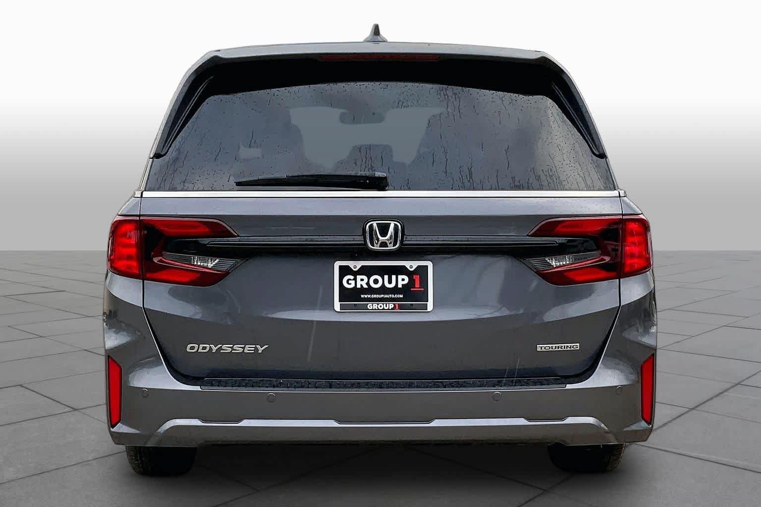 Used 2025 Honda Odyssey Touring image 5