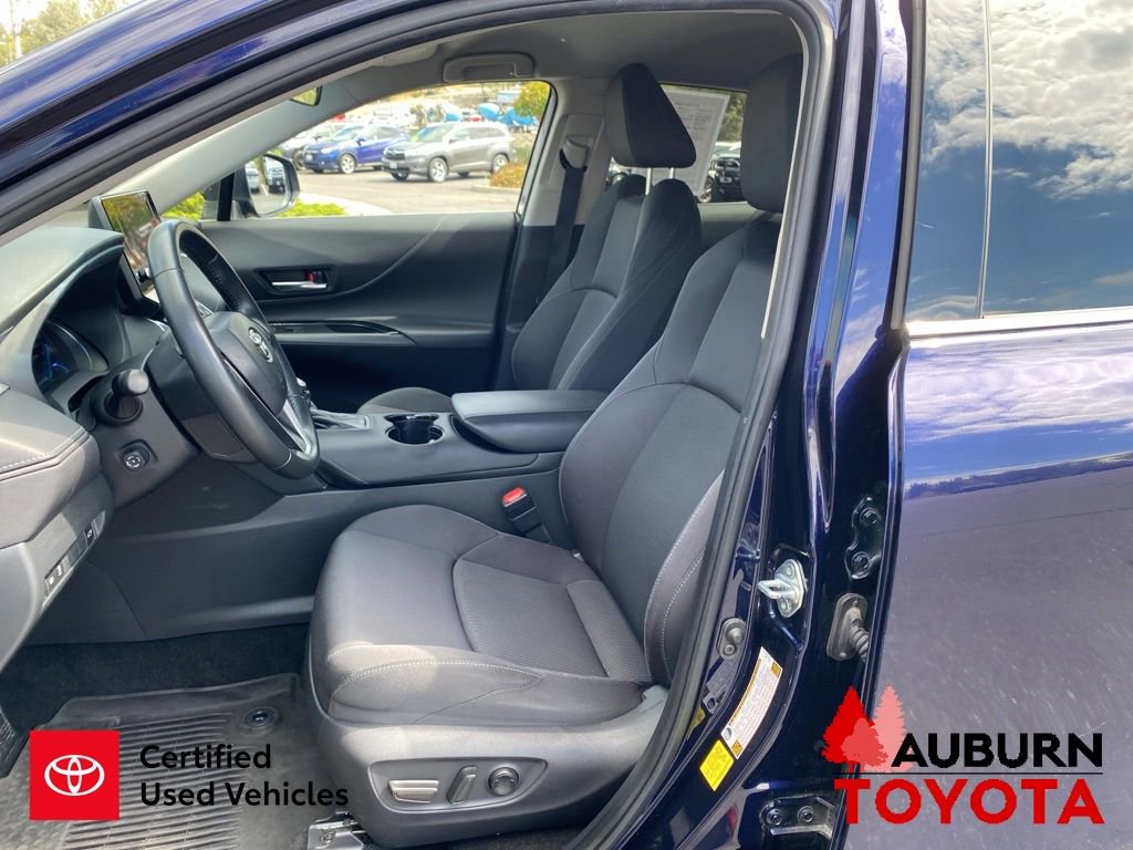 Certified 2024 Toyota Venza LE AWD/4WD image 29